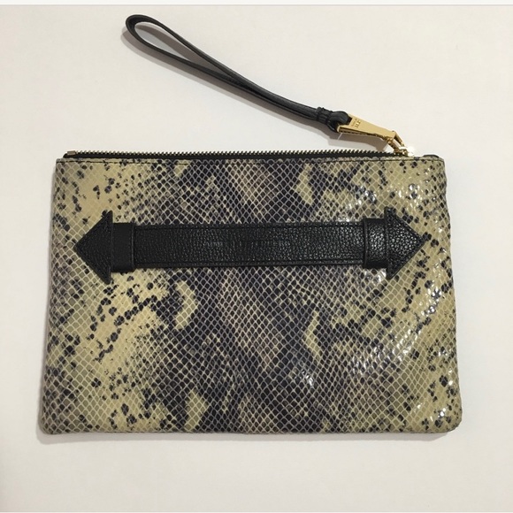 EUC- Aimee Kestenberg Leather Wristlet - Picture 1 of 7